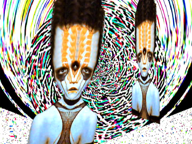 Two alien-like figures in hallucinatory digital collage. Ryan Trecartin, Sammlung Goetz Munich 