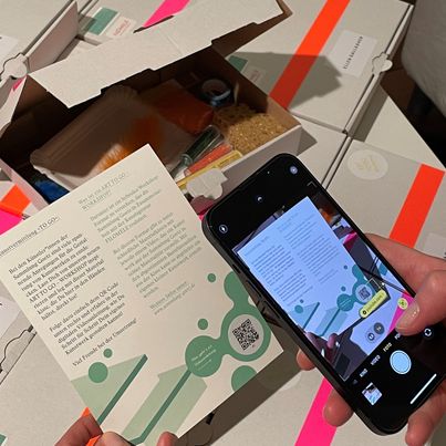 Link zu ART TO GO Workshops Imi Knoebel, Barbara Kasten, Ellen Gallagher, Jennifer Guidi