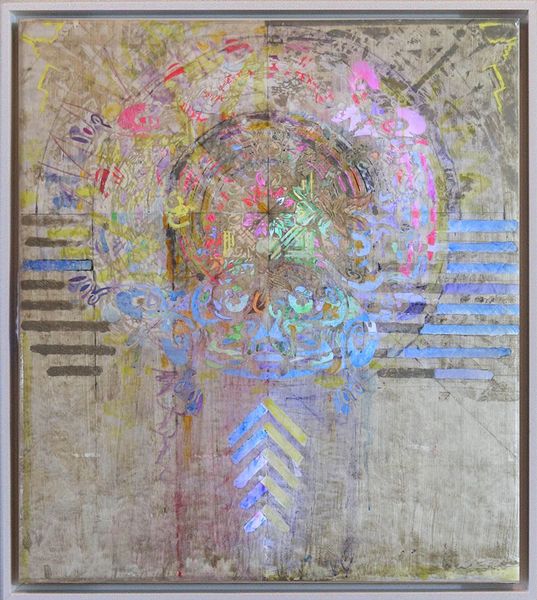 Ölgemälde mit leuchtenden Pastelltönen auf grauem Hintergrund. Die Darstellung erinnert an ein Mandala oder Traumfänger. 